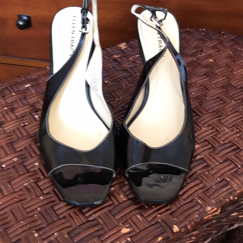 Ellen Tracy Heels